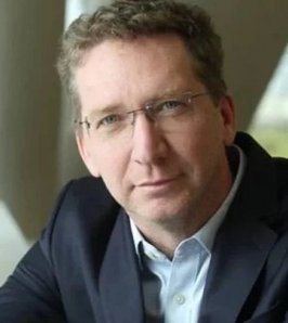Alejandro Catterberg: "No alcanza con estar mejor que antes: la gente vota pensando en el futuro"