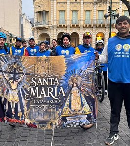 Desde Catamarca pedalearon casi 300 kilómetros movidos por la fe
