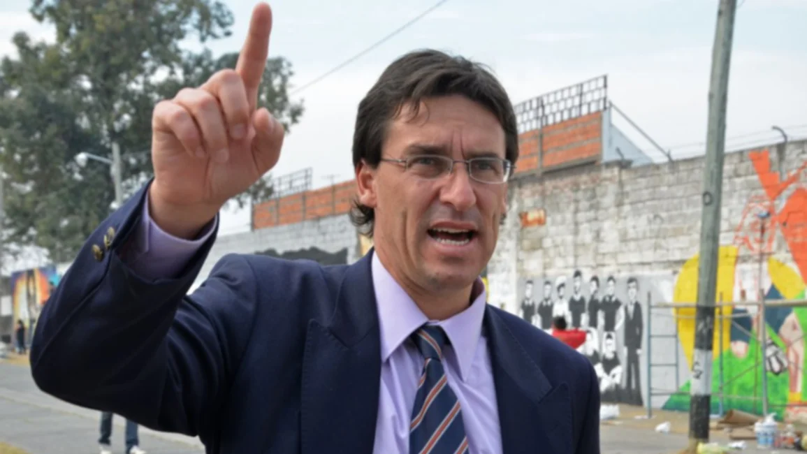 Tras el atentado a su casa, el presidente de Central Norte se toma licencia