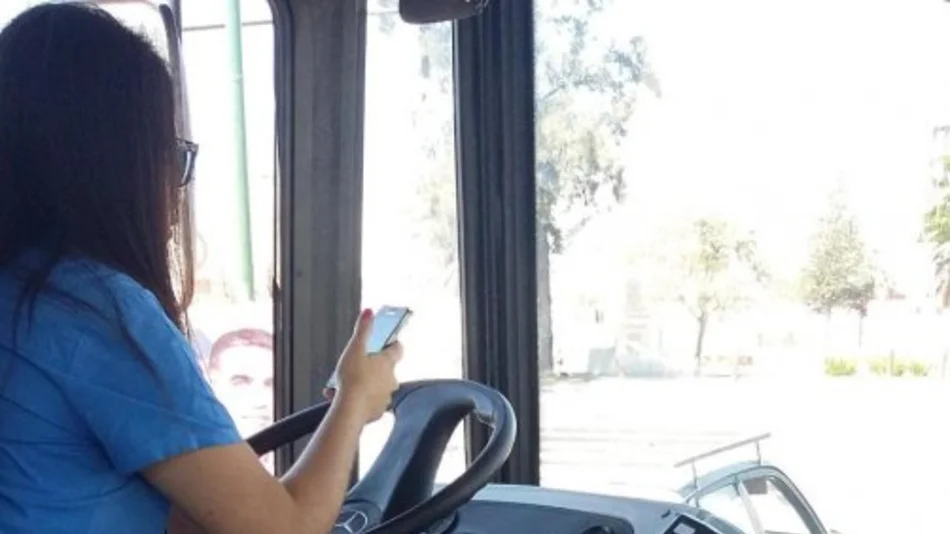 Despidieron a otra conductora de colectivos