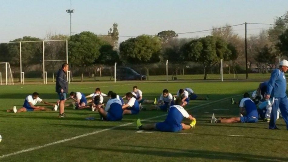 Gimnasia en San Luis, con el esquema vencedor y dos nombres nuevos