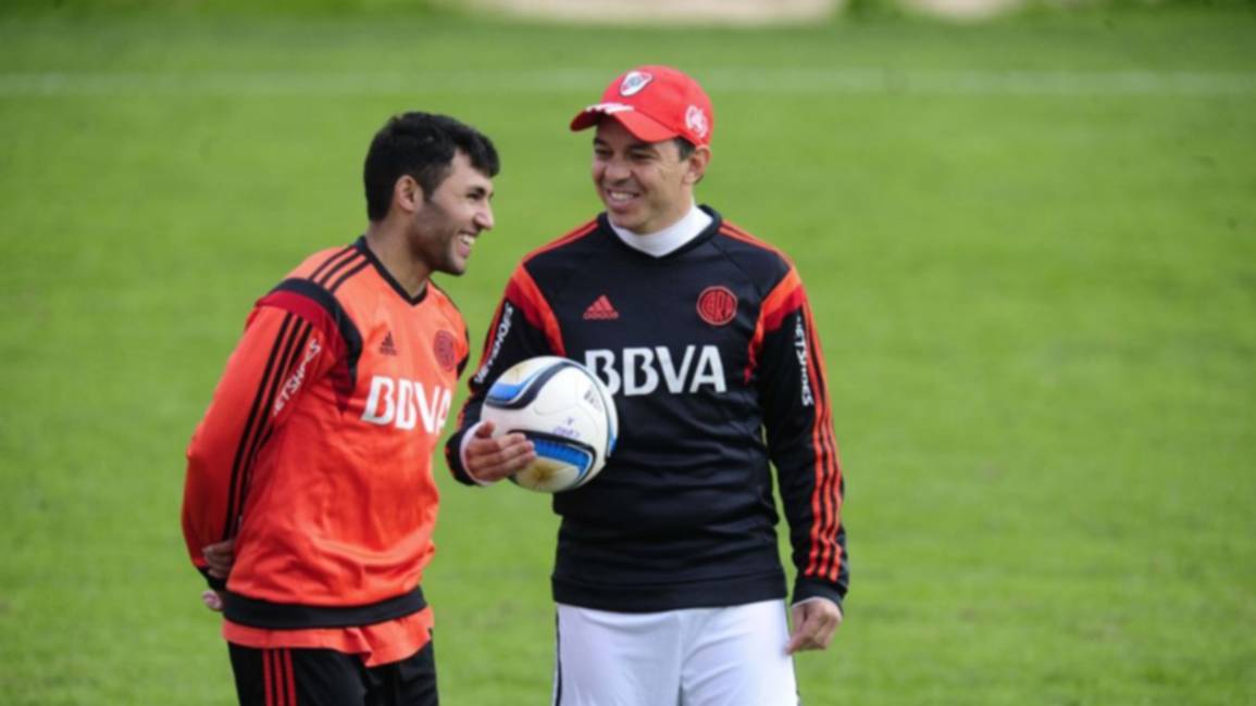 Gallardo no arriesgará a Alario, no lo incluyó entre los concentrados