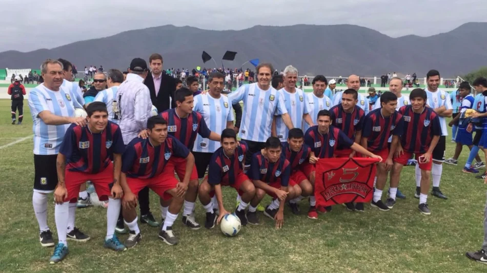 Los Campeones del Mundo de México ‘86 se enfrentaron con las Glorias del Fútbol Salteño 