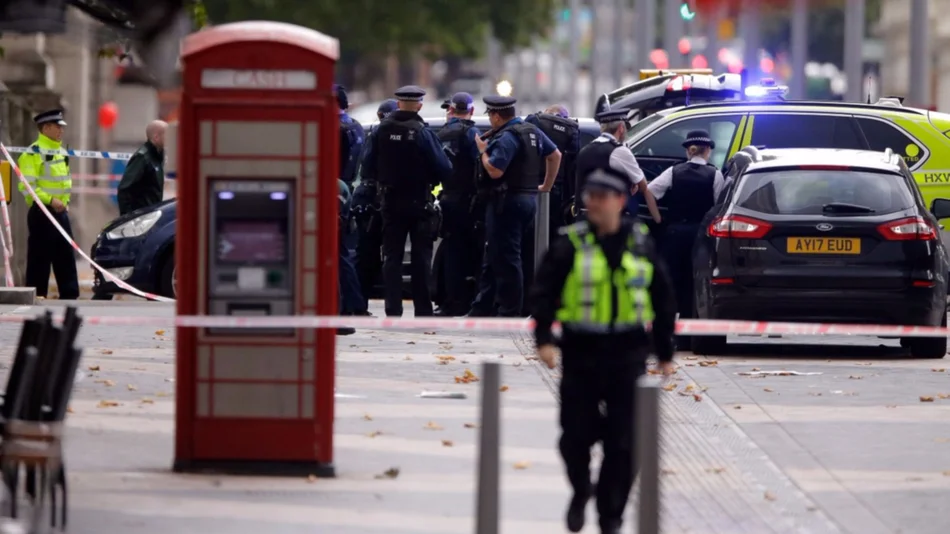 Un auto se subió a una vereda y atropelló a varios peatones en Londres  