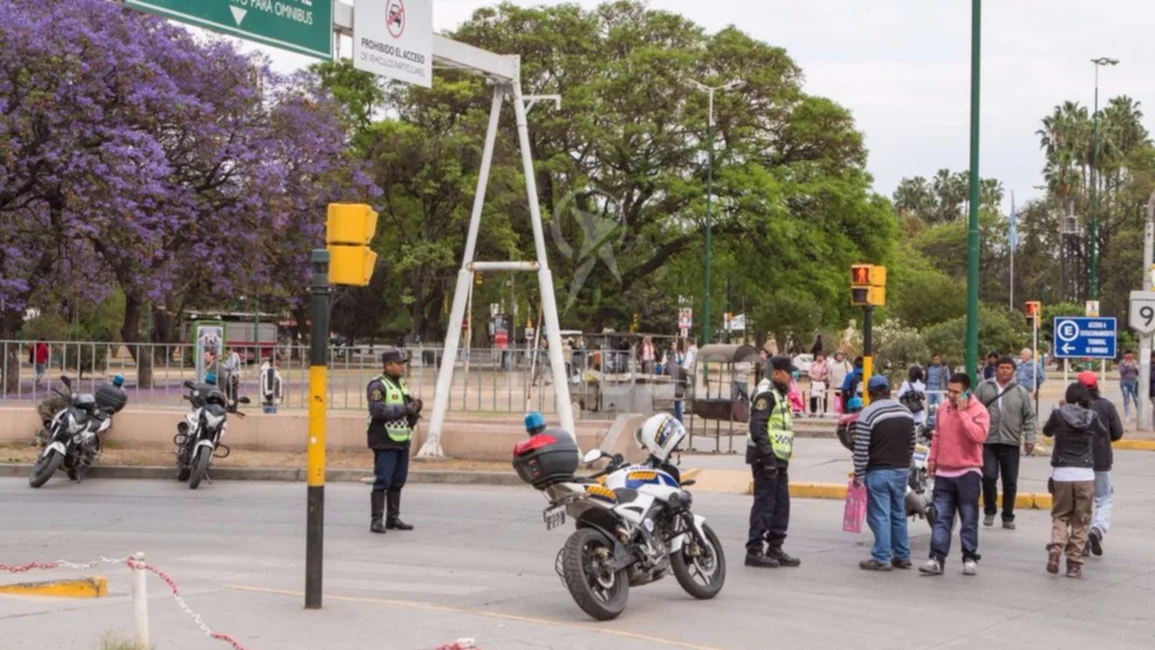 Detuvieron a dos alumnos por las falsas amenazas de bomba