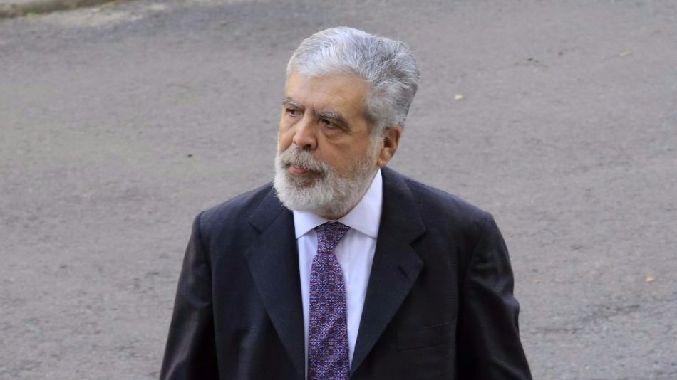 Ordenan pedir el desafuero y la detención de Julio De Vido 
