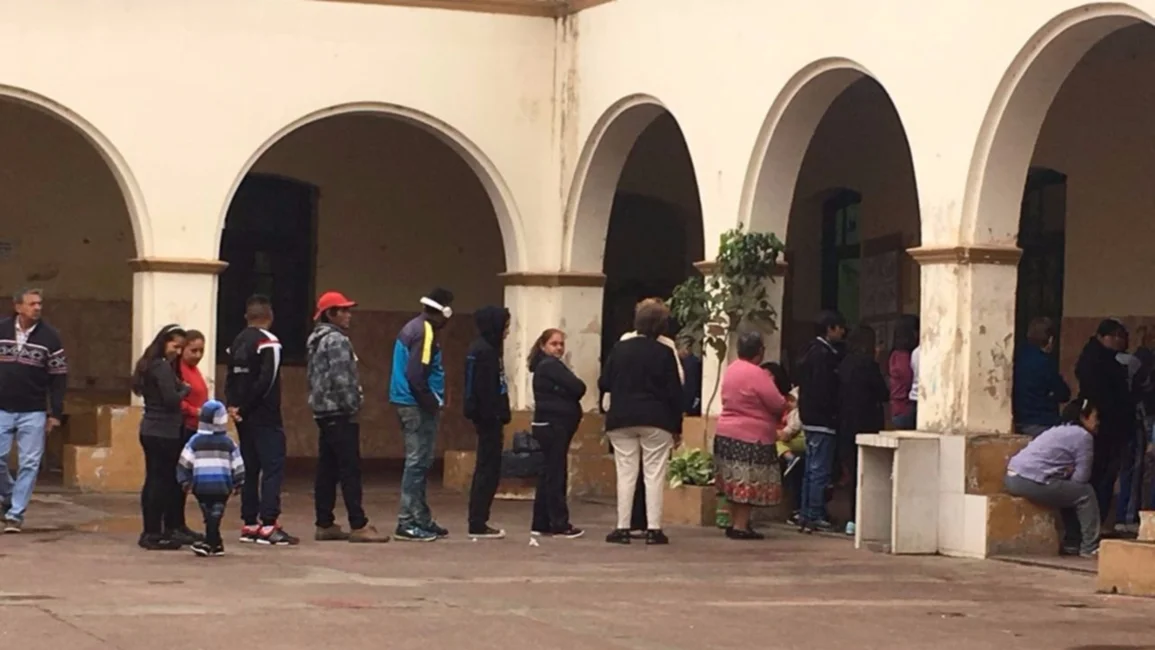 En una mañana fresca, avanza la jornada electoral en el interior de la provincia