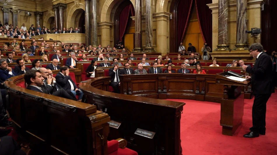 El Parlamento Catalán aprobó la independencia 
