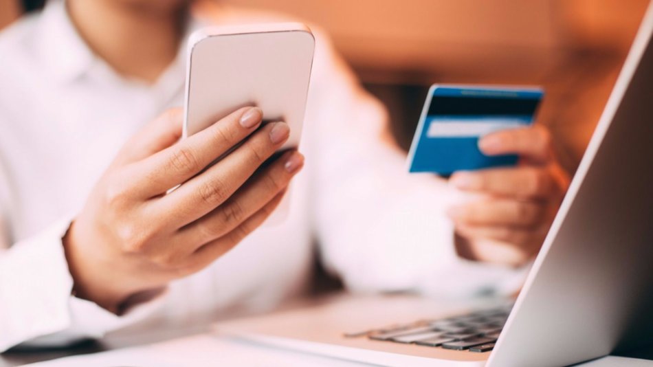 Seis de cada diez argentinos consulta en las redes sociales antes de hacer una compra