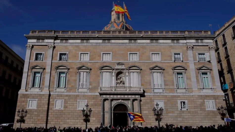 Puigdemont viajó a Bruselas después de que formularan una querella en su contra