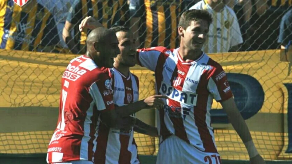 Unión goleó a Rosario Central y es escolta
