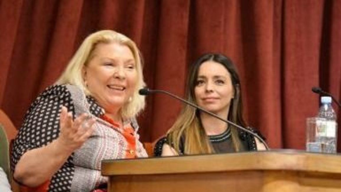 VIDEO. Carrió y un fuerte mensaje para Macri: “O elige o cae” 