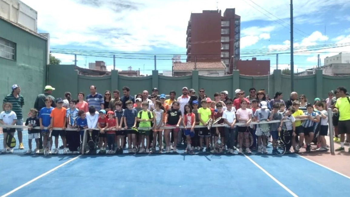 Fiesta del tenis infantil en la Sociedad Española 