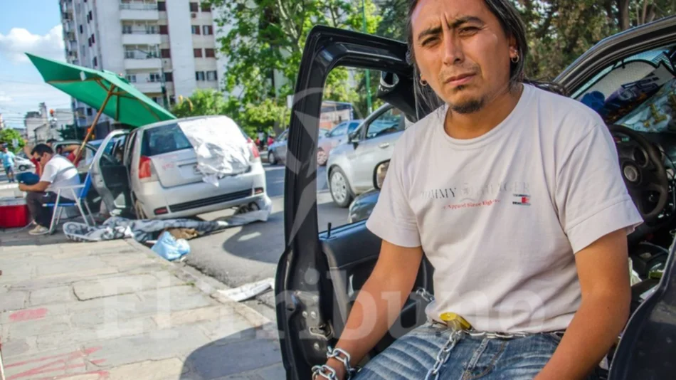  Sin salida,  remiseros  extreman la  protesta 