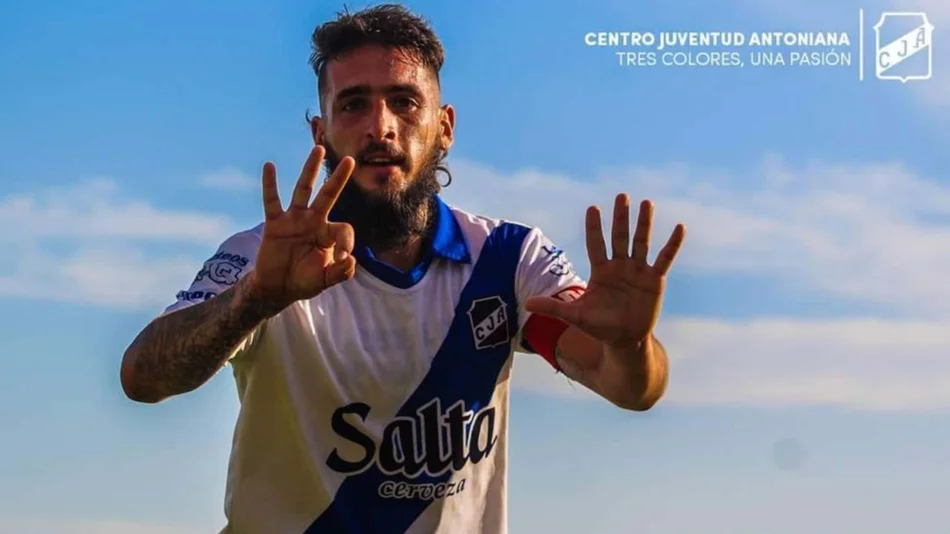 Polémico festejo de  Vicedo en el clásico Central Norte-Juventud