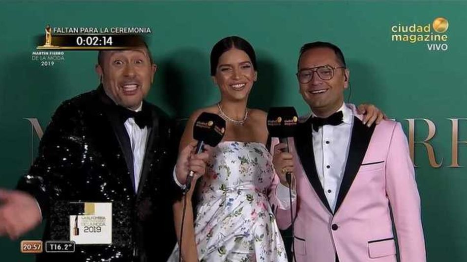VIDEO Igual que Sol Pérez: se le abrió el vestido a Zaira Nara y pasó un mal momento