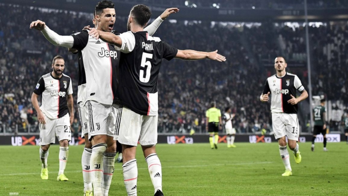 Juventus venció con lo justo a Bolonia y agasajó a Cristiano