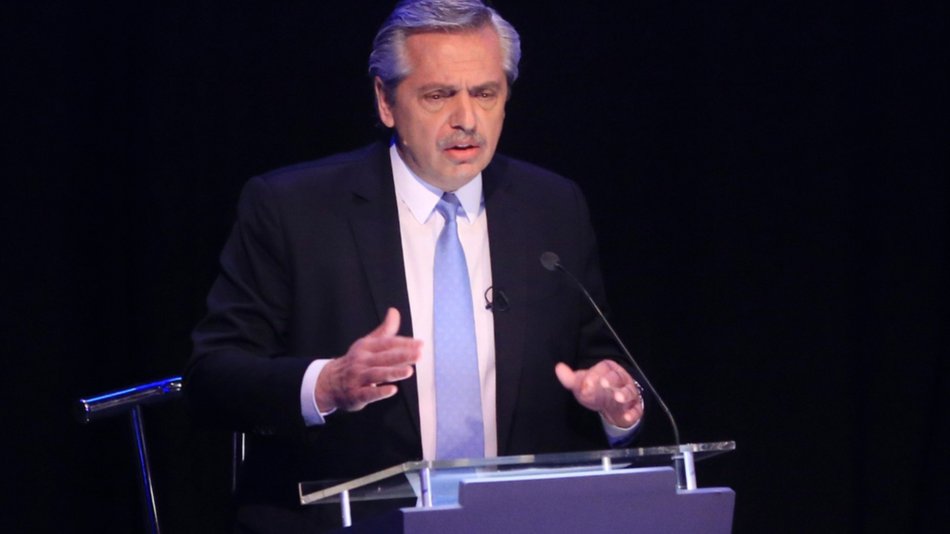 Alberto F.: “Cuidaremos los ahorros y los depósitos en dólares de los argentinos”