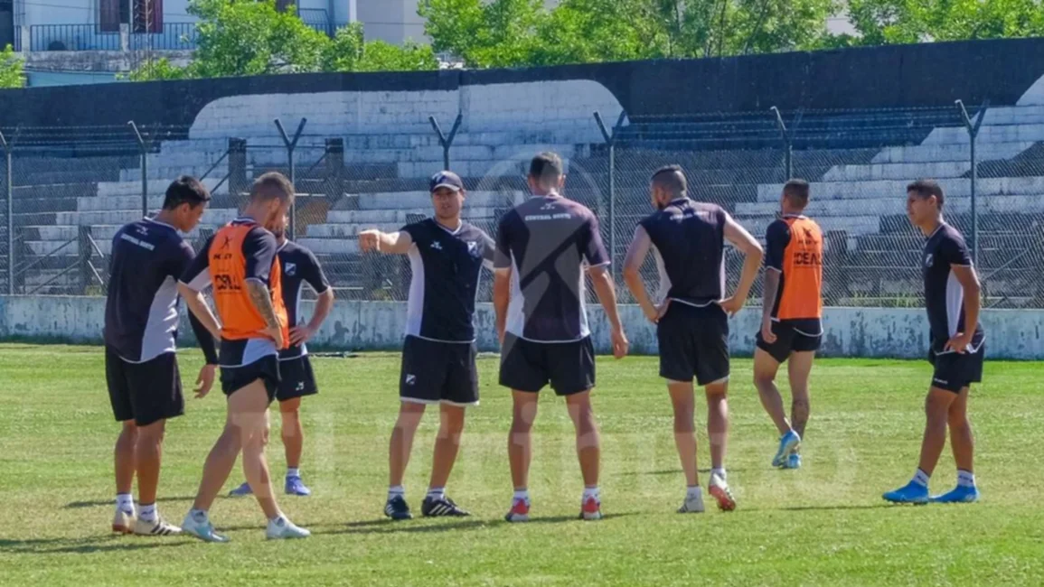 Medrán solo retoca el mediocampo de Central Norte