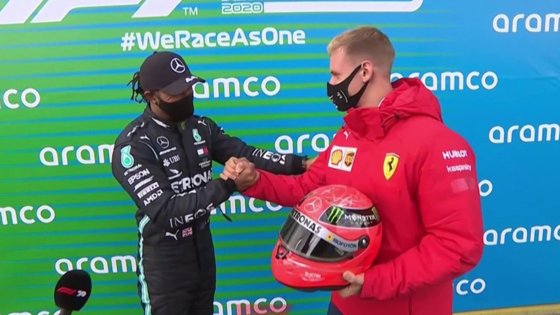 Hamilton ganó y se puso a la par del Michael Schumacher