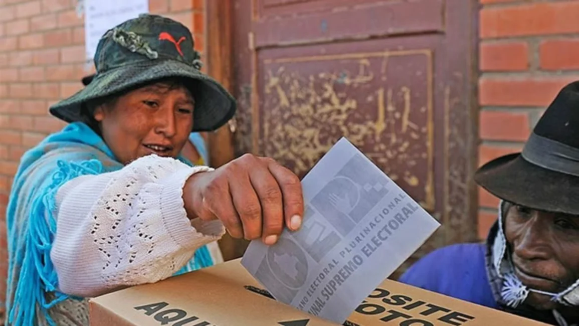 El MAS denunció "un segundo golpe a la democracia" en Bolivia por sospechas de fraude electoral