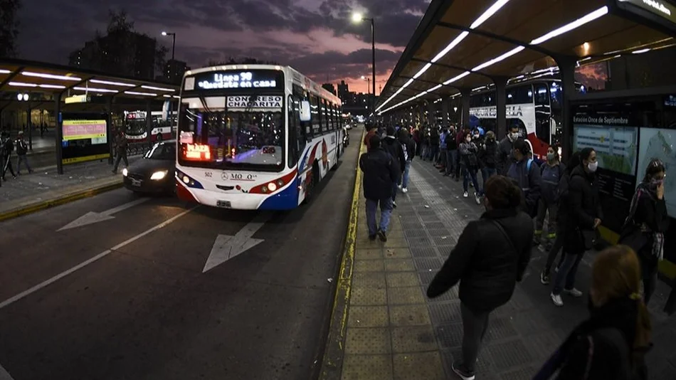 La UTA acató la conciliación obligatoria y no habrá paro de ómnibus
