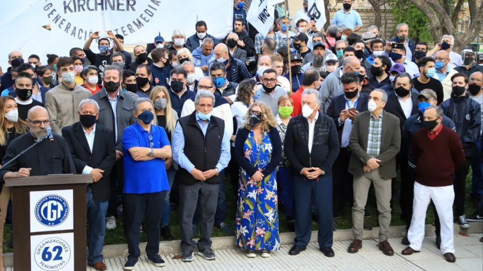 “No hay que ser alcahuete de turno”, el mensaje en el acto de Acuña, Barrionuevo y Duhalde