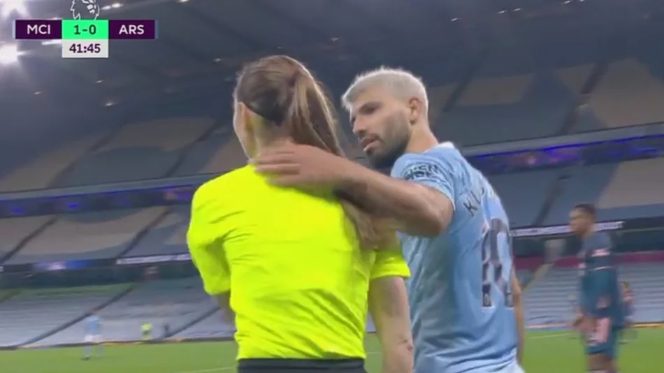 VIDEO | El Kun Agüero protagonizó un episodio polémico con una asistente