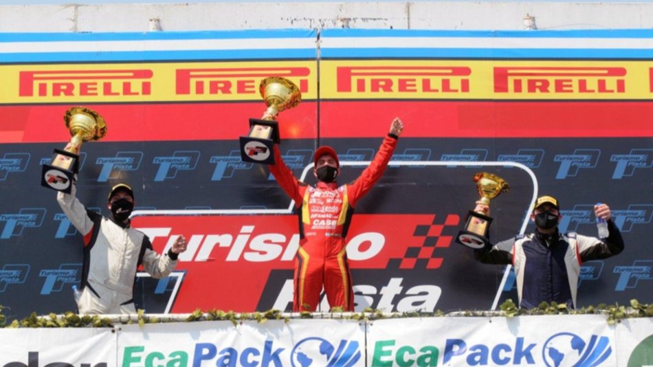 Podio para Francisco Coltrinari en el Gálvez