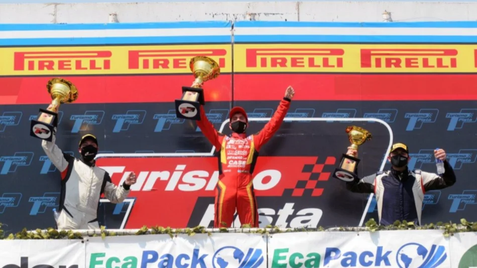 Podio para Francisco Coltrinari en el Gálvez