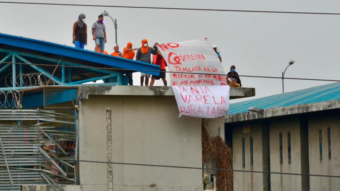 Disturbios y tiroteos en una cárcel de Ecuador a cinco días de su peor masacre penitenciaria