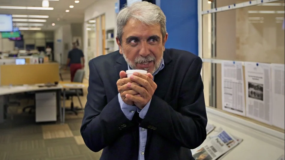 Aníbal Fernández, otra vez en la lupa por sobornos en derechos de TV