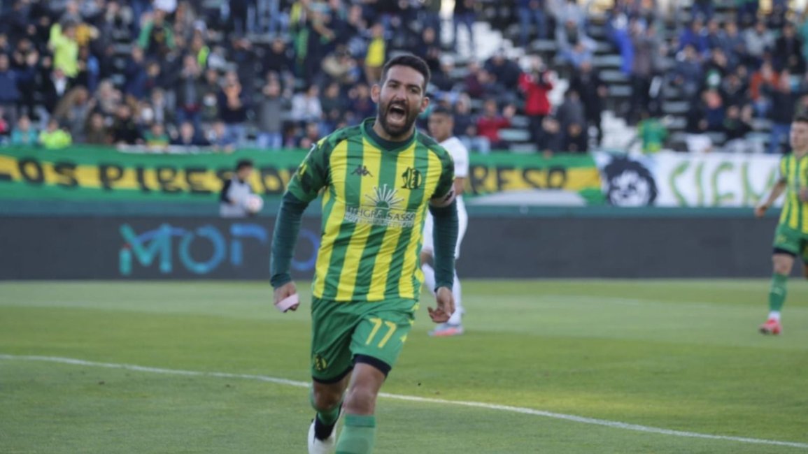 Aldosivi, que llevaba ocho derrotas seguidas, le ganó a Independiente