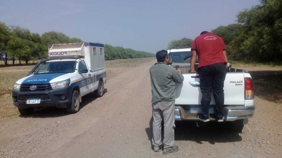 En plena veda del Bermejo, un pescador furtivo llevaba 8 surubí, 10 bagres y 1 dorado