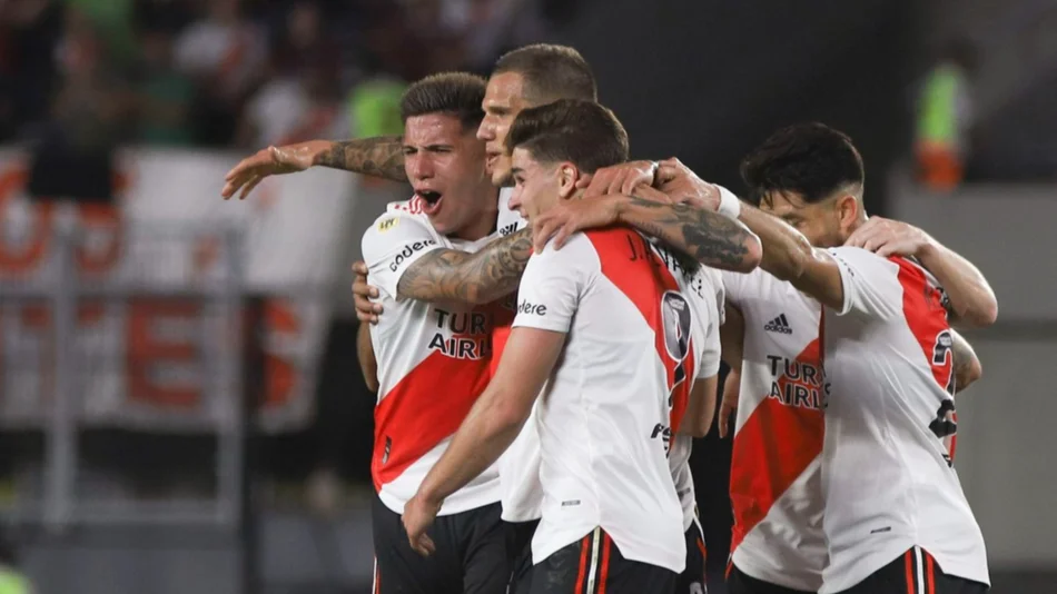 River busca dar un paso más rumbo al título de la Liga: visita a Estudiantes