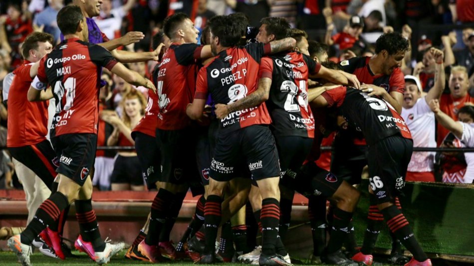 VIDEOS. Un golazo dejó otra vez a Independiente lleno de dudas: lo ganó Newell's 1 a 0