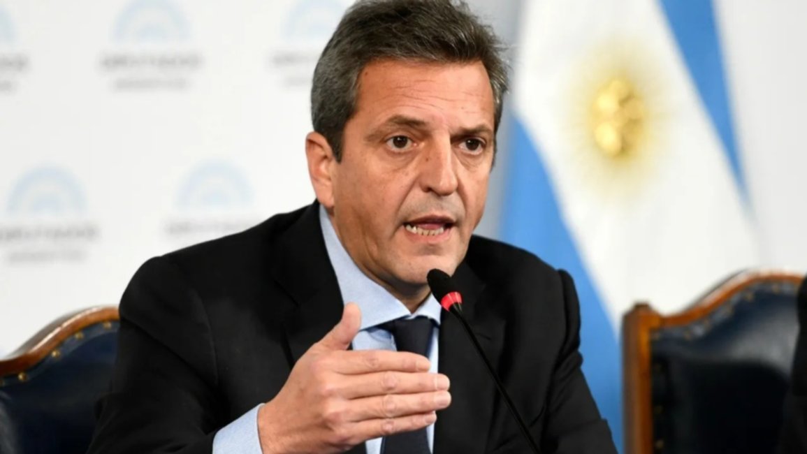Massa confirmó que desde noviembre el piso de Ganancias se elevará a $330.000