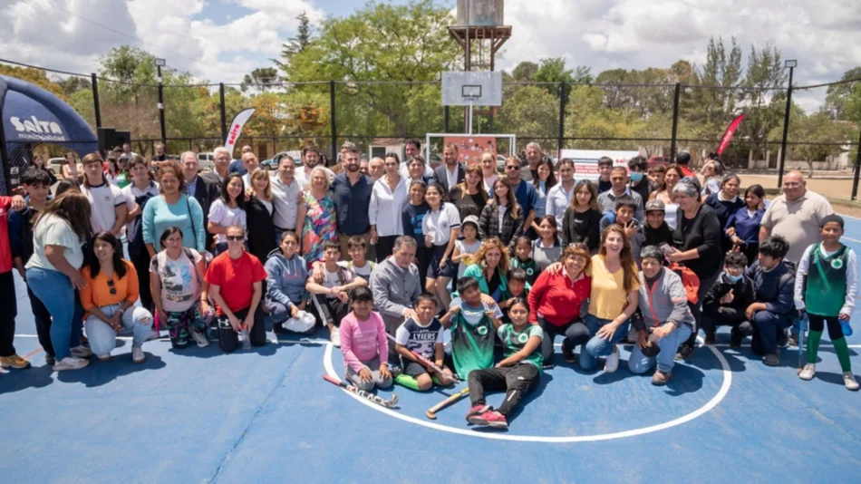 Refacciones en un playón deportivo 