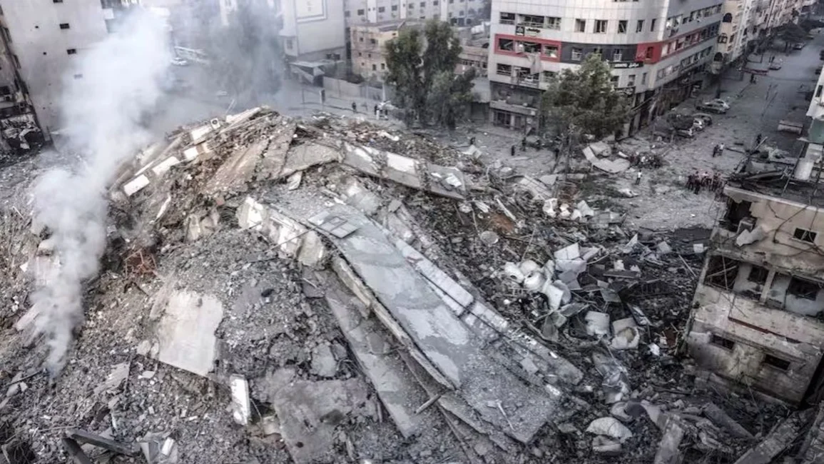 Mientras continúan los combates, el saldo de muertos israelíes aumenta a 700