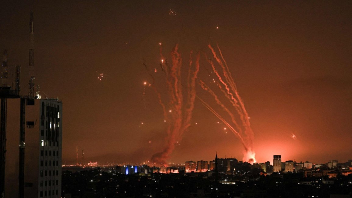 Guerra entre Israel- Hamas: un salteño hablaba con Radio Salta y debió refugiarse en un búnker al sonar las sirenas de ataque