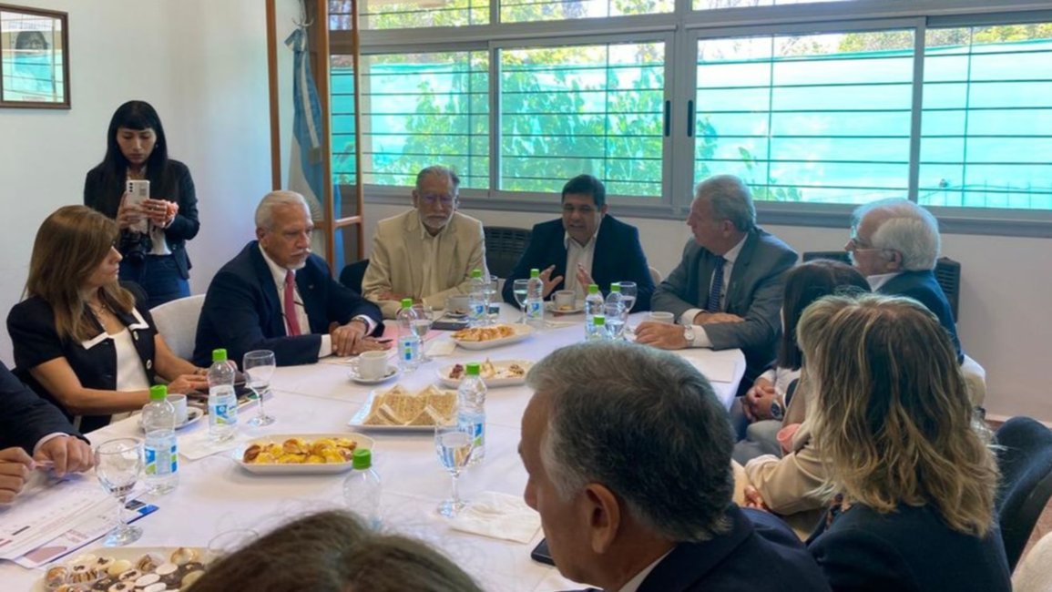 Legisladores nacionales por Salta ratificaron la defensa de la universidad pública, gratuita y de calidad