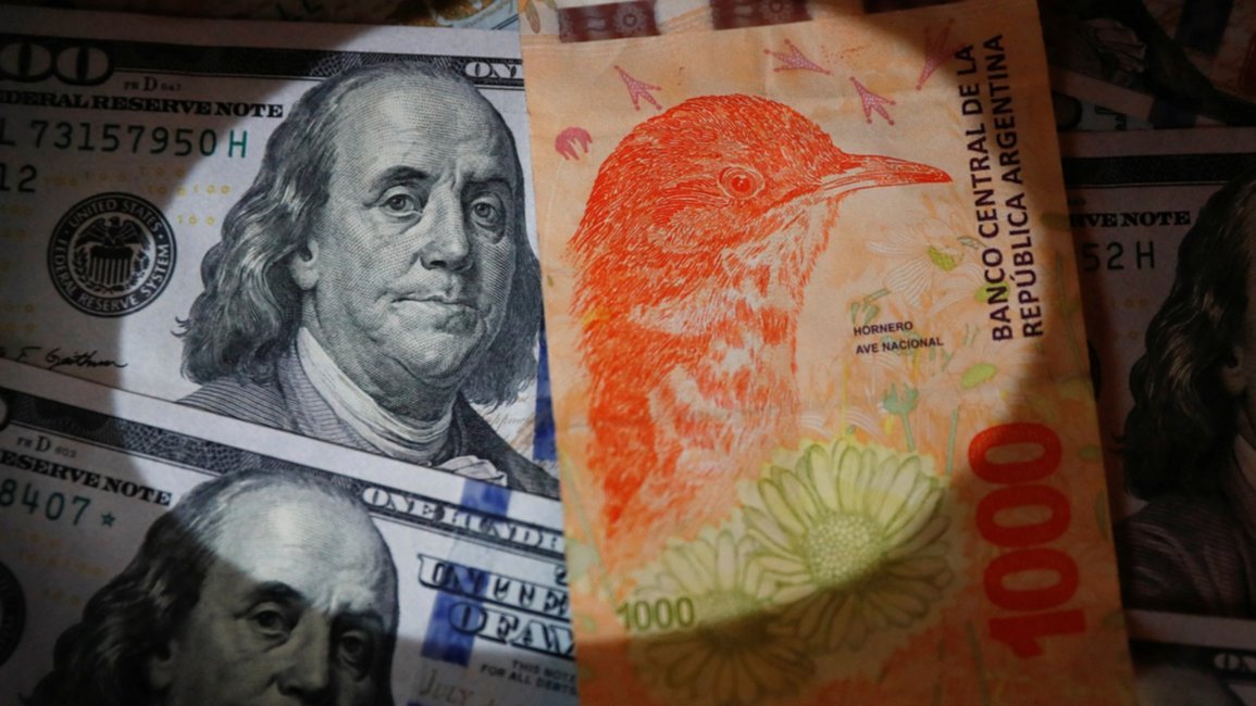 "El dólar no encuentra techo y la gente lo sigue comprando"