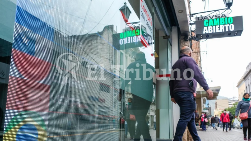 Tras la corrida del lunes, el dólar blue tuvo una leve merma en Salta