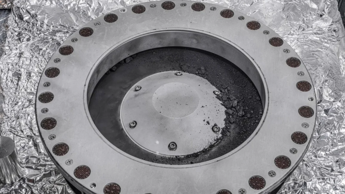 Hallan en un asteroide rastros que podrían explicar el origen de la vida