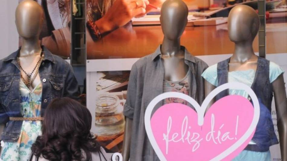 Día de la Madre:  a nivel nacional, las ventas minoristas cayeron 3,2 % respecto al año pasado
