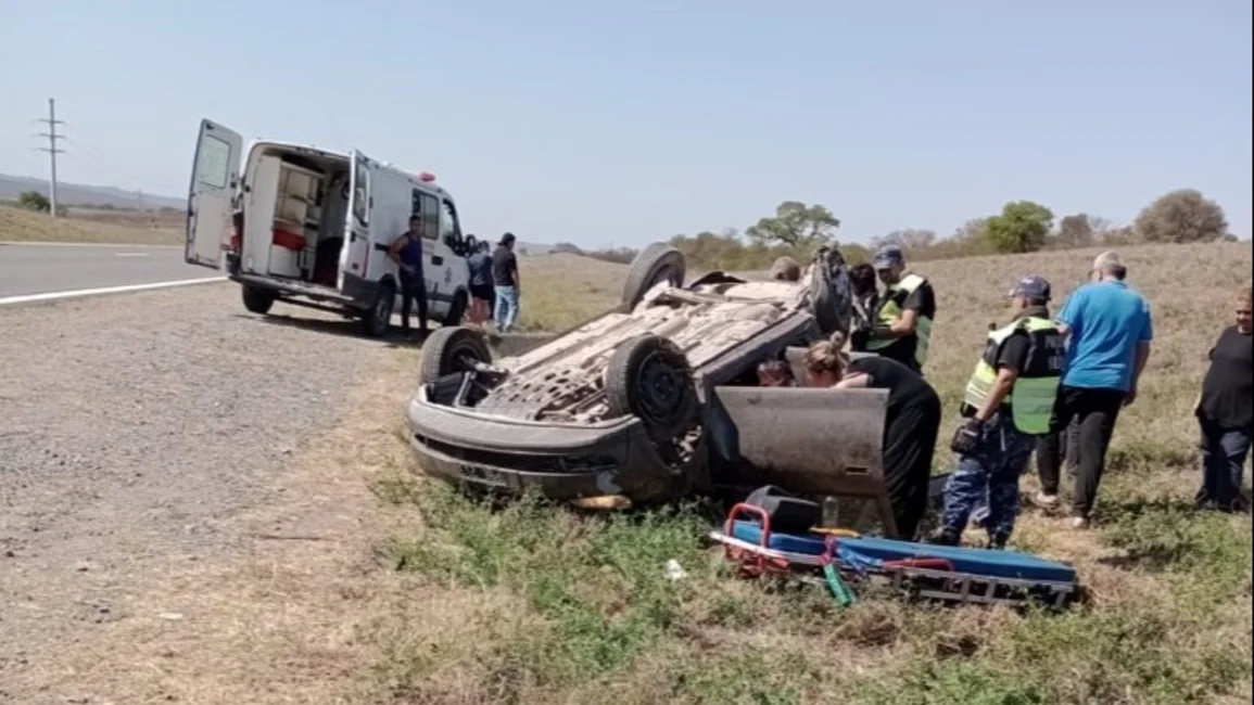 Rosario de la Frontera: un hombre murió tras el vuelco de un vehículo sobre la ruta 9