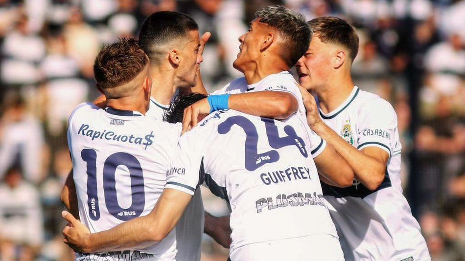 Gimnasia le ganó un partido vital a Argentinos y salió del descenso