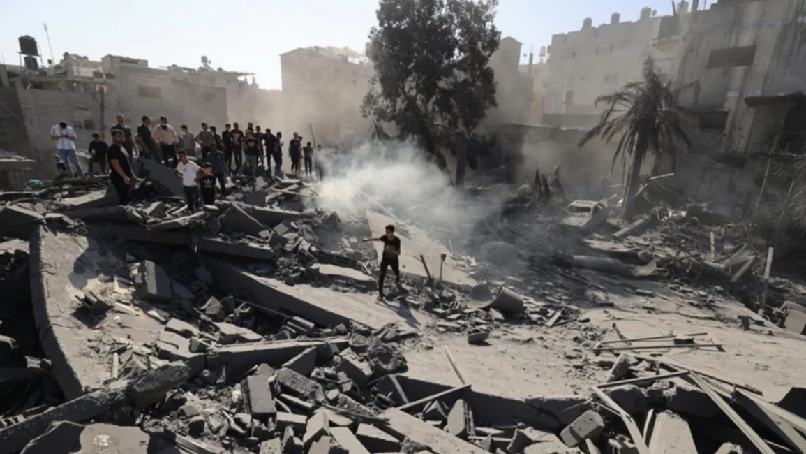 Más de 7.000 muertos y 200.000 viviendas dañadas en Gaza por ataques de Israel