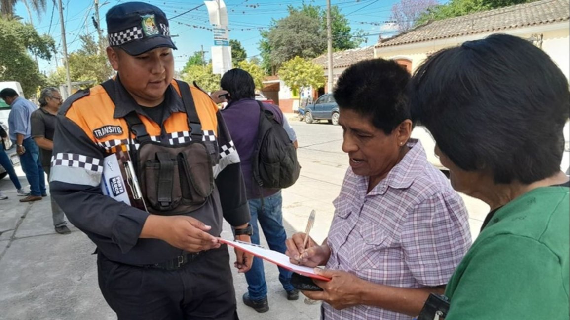 Vecinos exigen un servicio de transporte local de calidad