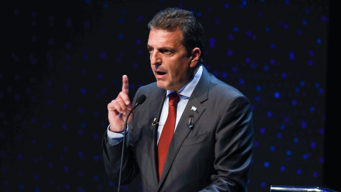 Sergio Massa anunció cambios en planes sociales para convertirlos en empleo 